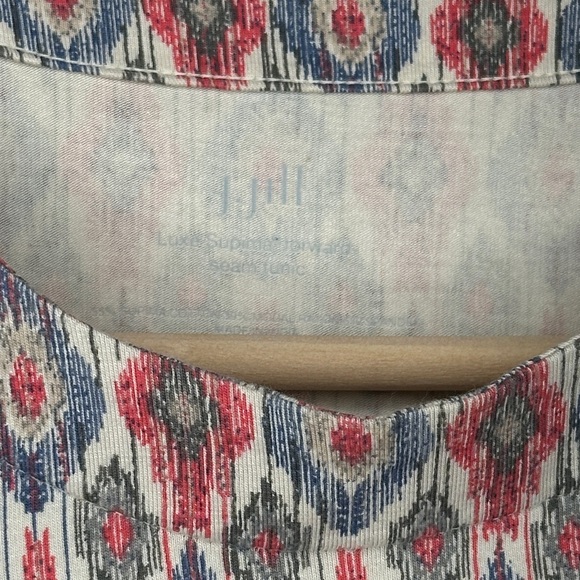 J. Jill Luxe Supreme Forward Seam Tunic Ladies M 20" P2P Geometric Top EUC - Picture 3 of 11